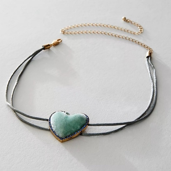 Free People Velvet Heart Choker Sage Green NWT Coquette Dainty Blue Rhinestones💙 - Picture 5 of 7
